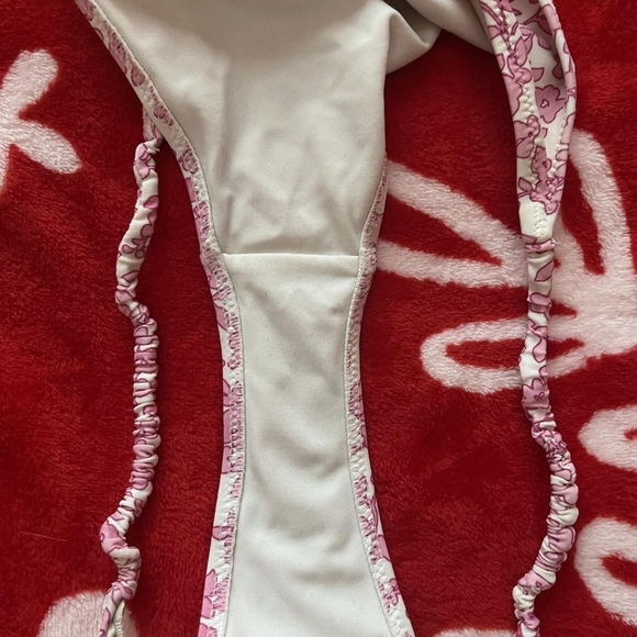 PacSun Pink Floral Bikini Set - Picture 2 of 2